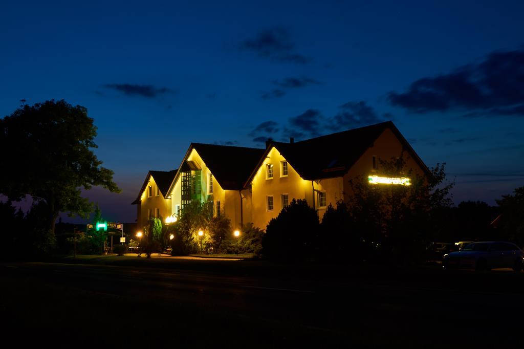 Hotel Wutzler Miesitz Exterior photo